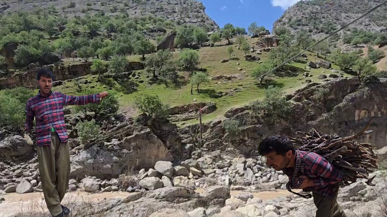 A day in the nomadic area and crossing the raging river
