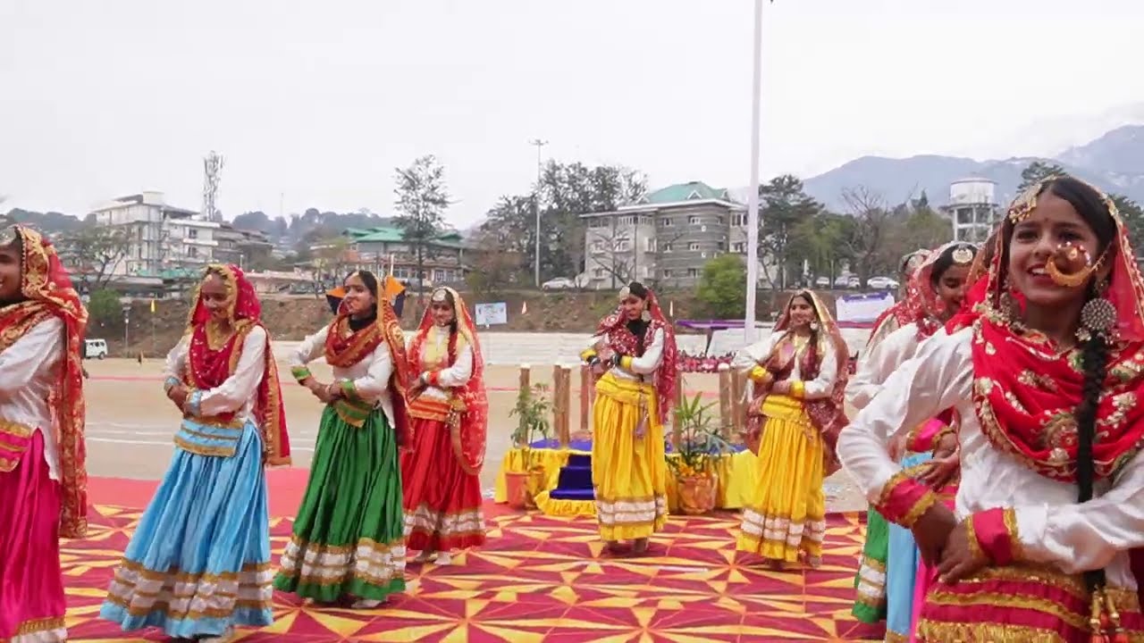 Group Dance Performance | किसने ने बजाई बाजी | Girls School Dharamshala | Police Ground Dharamshala