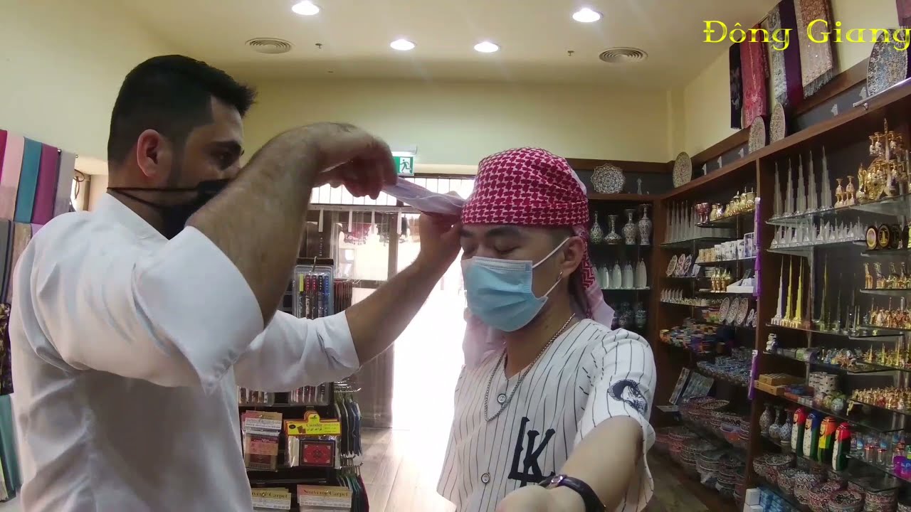 Dạo một vòng phố cổ Dubai . Go around Dubai Creek and Al Seef Dubai