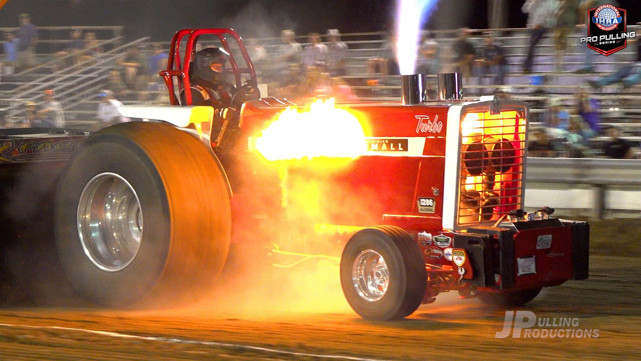 Tractor Pulling 2025: Light Super Stocks & Mini Rods pulling in Mound City, MO - Saturday