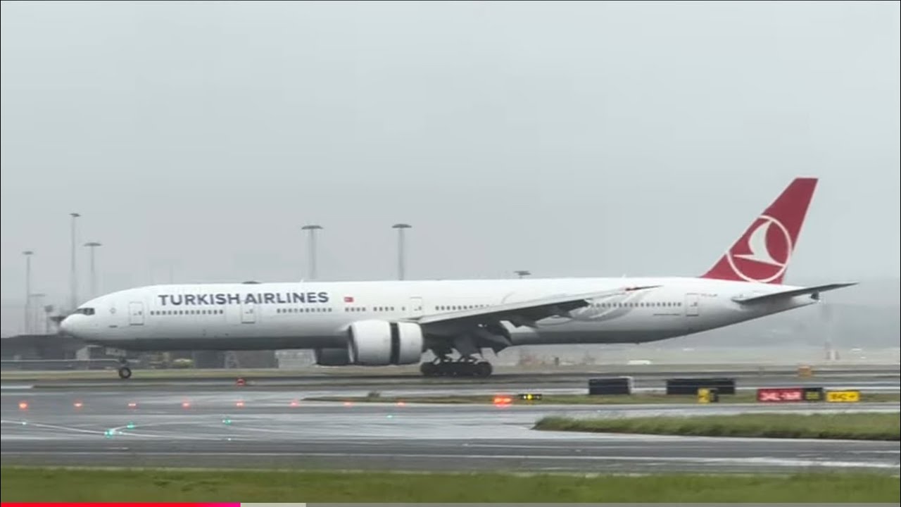 Turkish Airlines B777-300 makes its first flight into Sydney Airport. TK-174 Welcome to Sydney