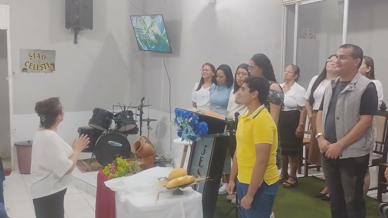 O coral da IEADTC Congregação Aratanha louva ao Senhor Jesus Cristo.
