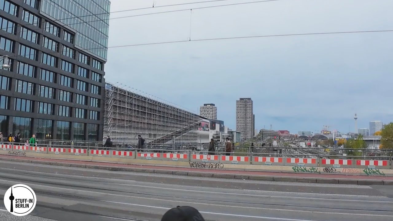 Berlin · Walk from Warschauer Brücke to Oberbaumbrücke (Neighbourhood Guide)