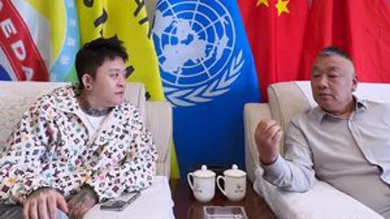 今日分享我的生活和中国浪子金会长（梦醒哥）还有云特区董事长（李总）一起交流经验，探讨共创辉煌.#红二 #兄弟情 #hm红盟