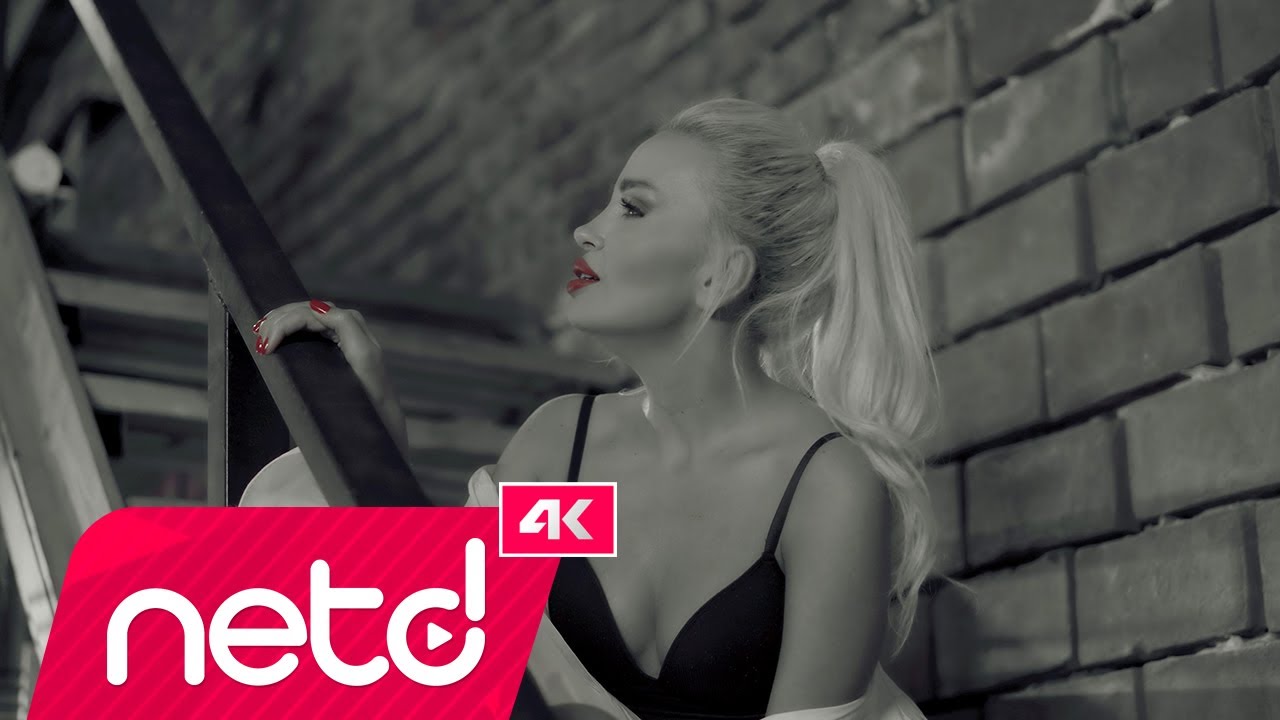 DEMET ELLOO - İyi Değilim