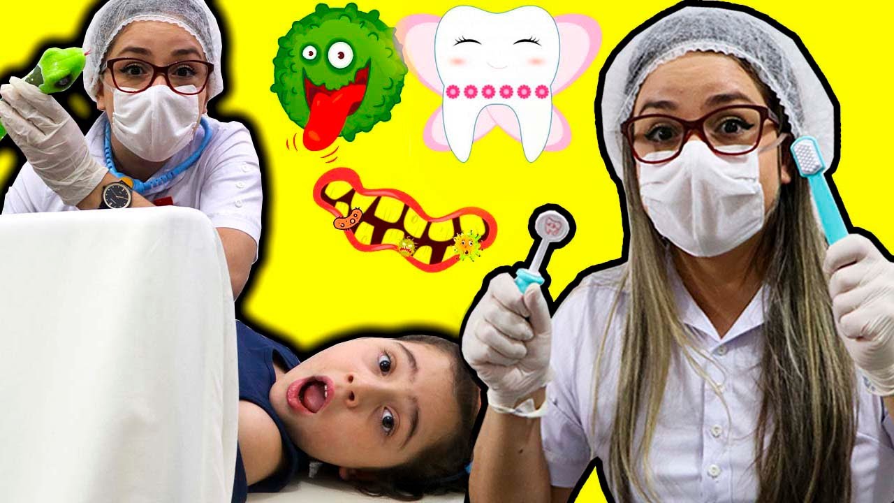 Heloísa e Mamãe brincam de ser médica por um dia