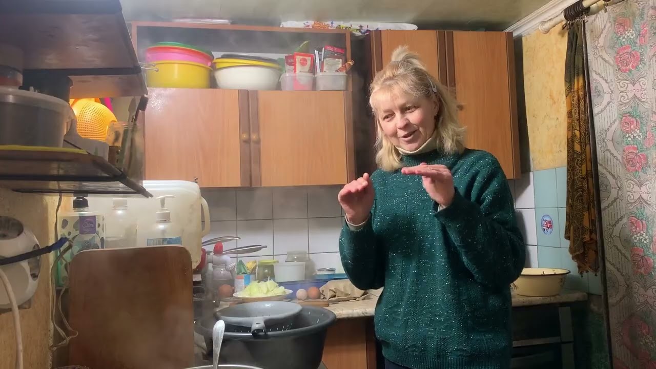 ЖИВУ  НА КРАЮ СЕЛА | Уже ОБЕД, а в деревне СВЕТА НЕТ.