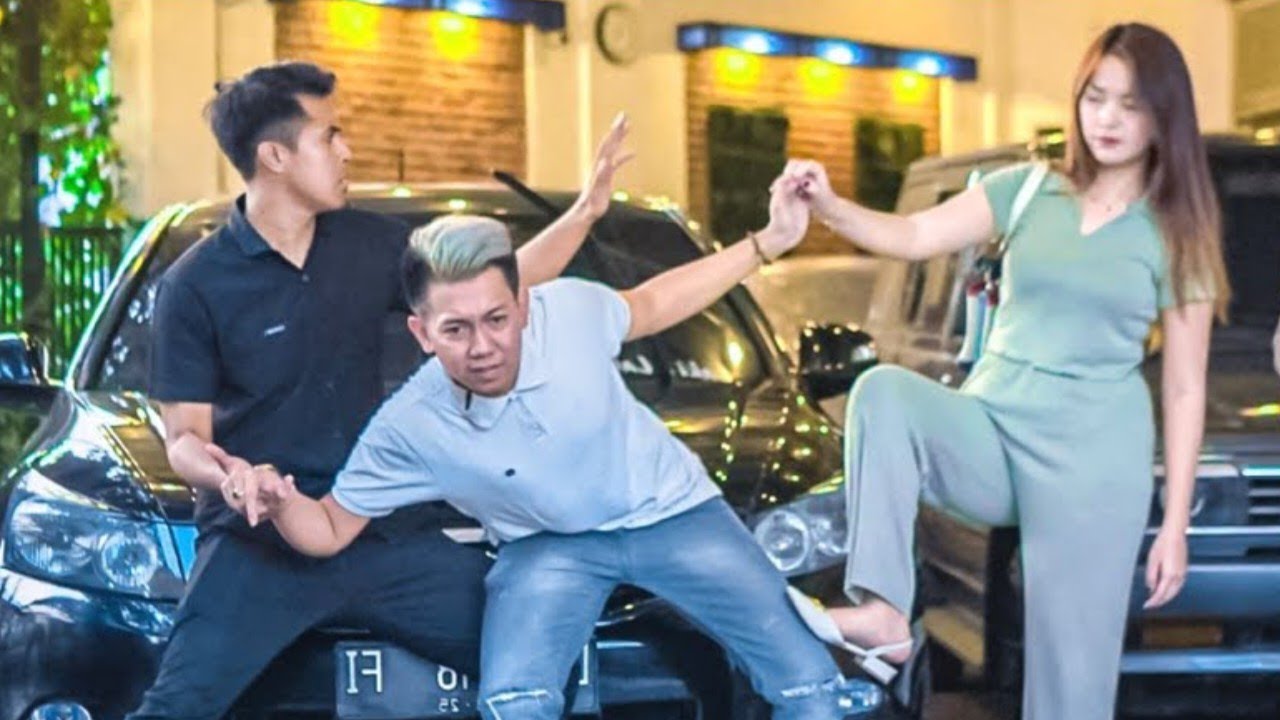 BOS MUDA NYAMAR JADI BAWAHAN DIKANTORNYA SENDIRI!! TAPI LIHAT YANG DIA DAPAT MALAH...