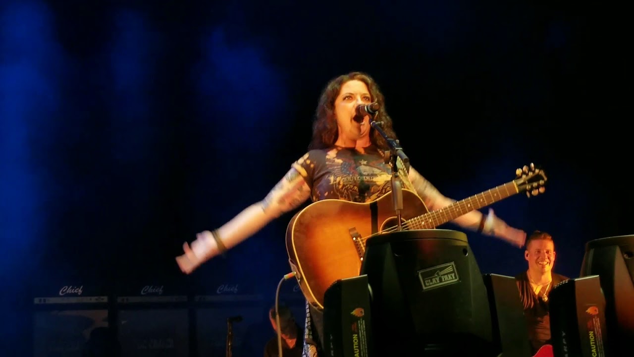 Eric Church, Brothers Osborne, Ashley McBryde and Joanna Cotten - Proud Mary (9/16/17) Orange Beach