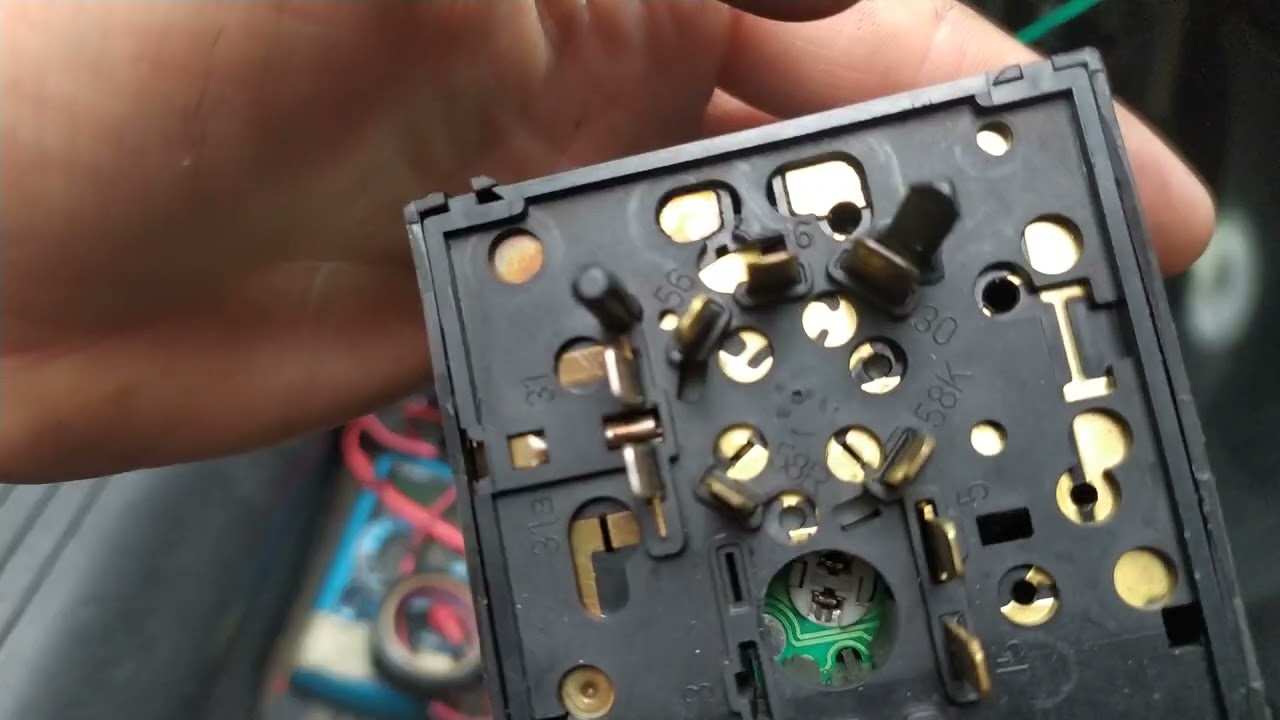 No funcionan luces Chevrolet Corsa 1.8 ( corto en cableado)