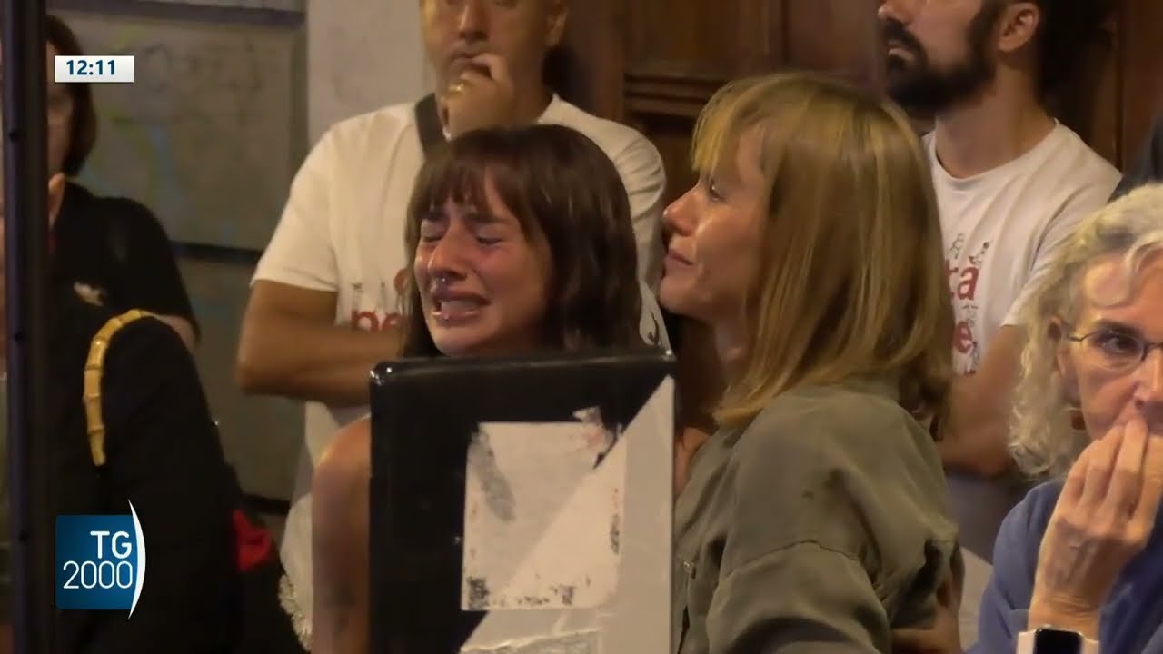 Milano, flash mob per Matteo Barone giovane investito e ucciso