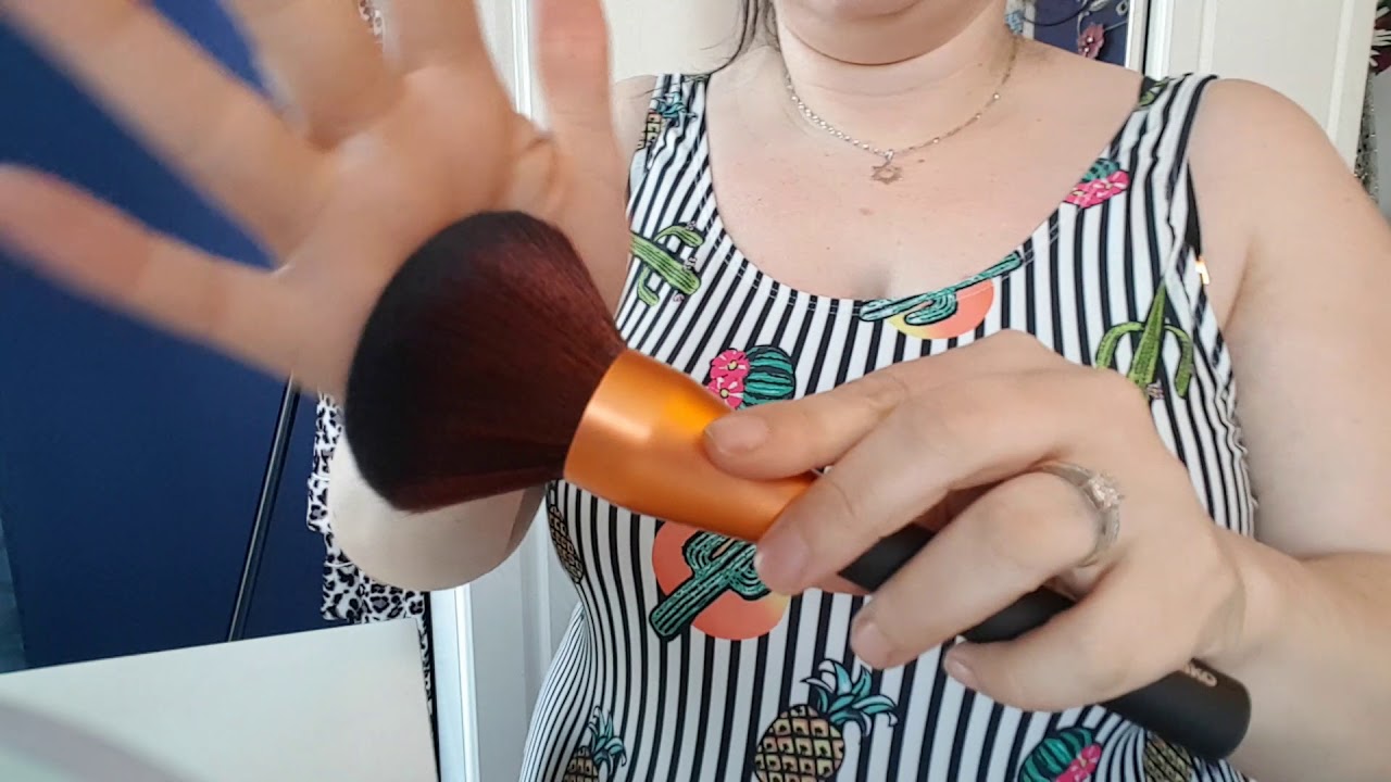 Asmr - Relaxing Calming Hand Movements and Brushing