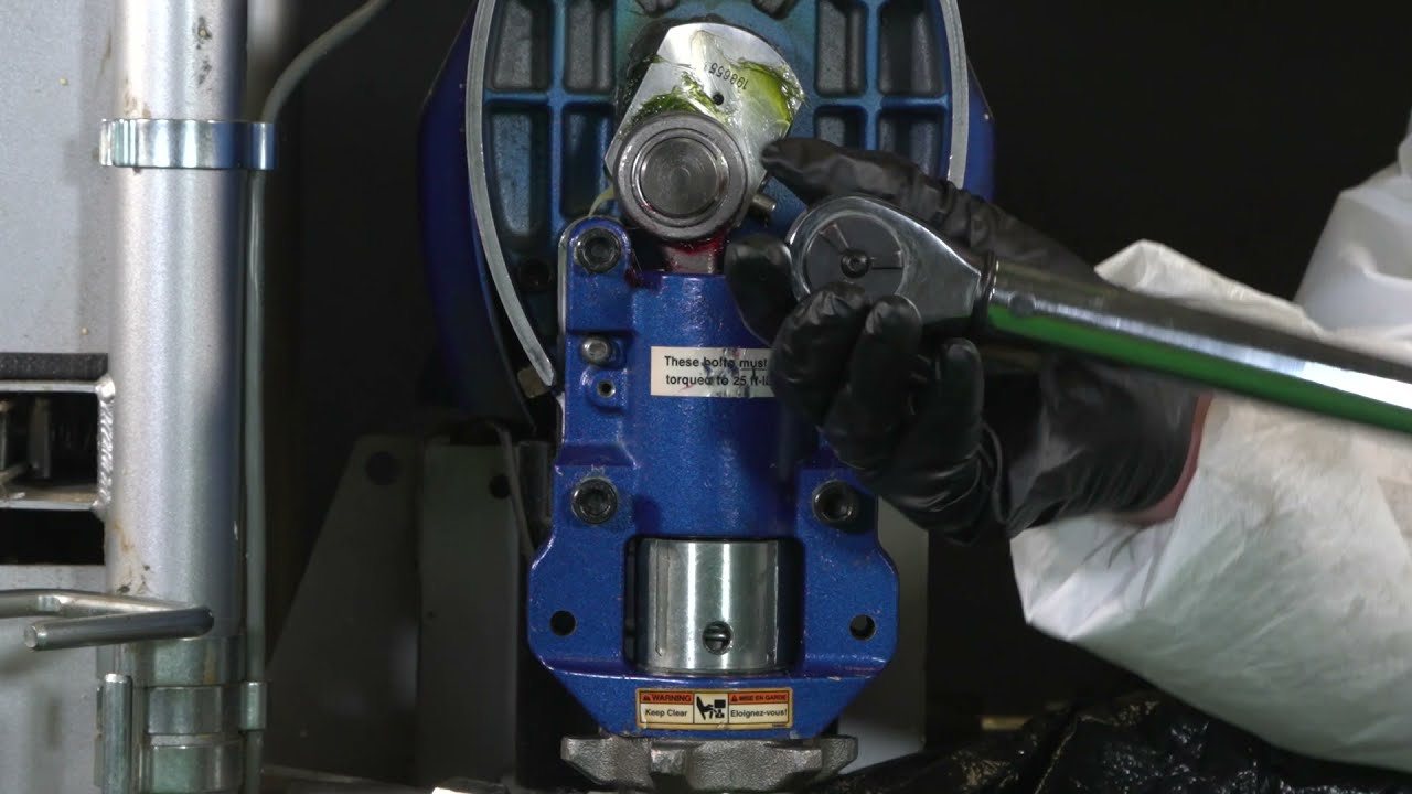 Graco Reactor E-30 Reattach Pump - Huntsman Building Solutions