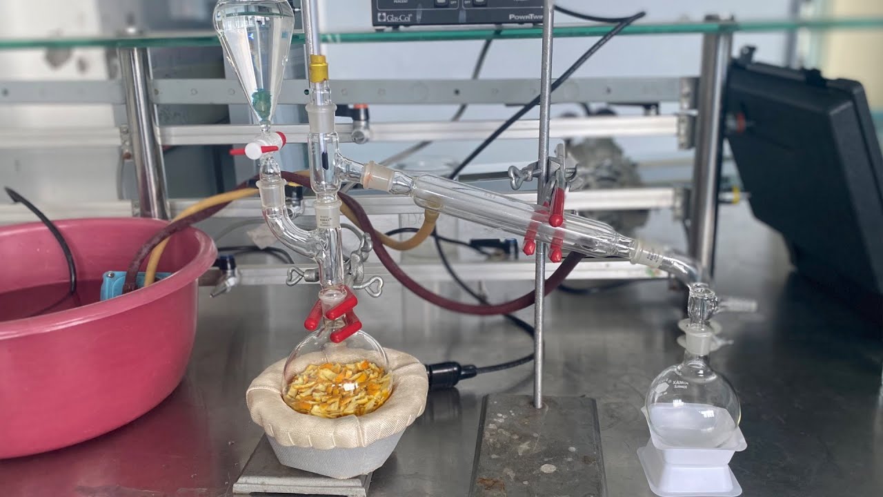 Práctica 6.  Extracción de limoneno por arrastre con vapor