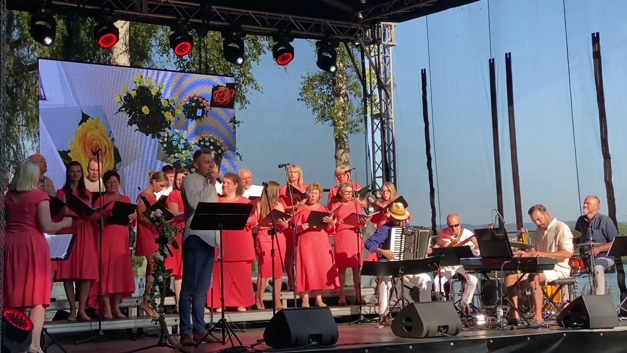 Do zakochania jeden krok   Semper Communio i Artr trio