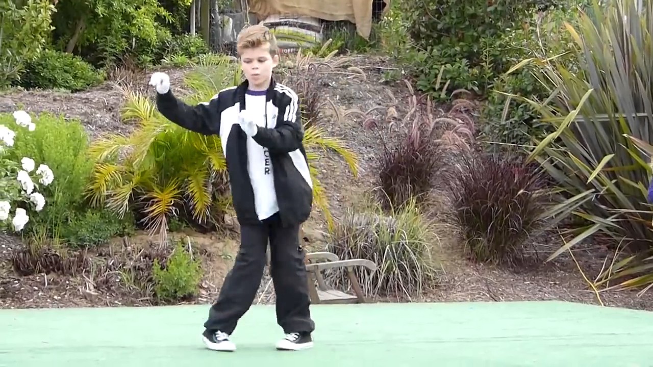 My First Solo Performance Freestyle Hip Hop Popping Animation to Skrillex Cinema