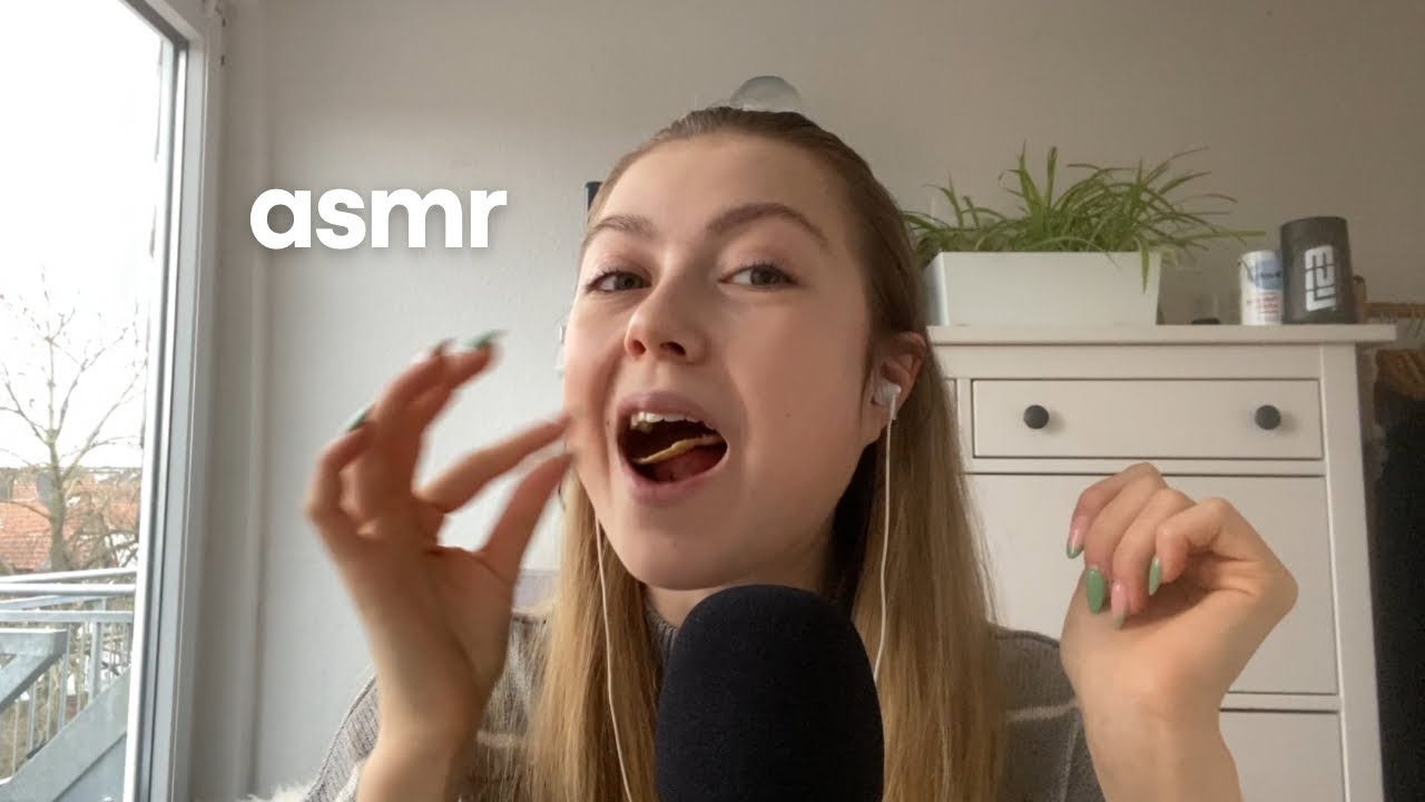 asmr chill mukbang und random Gelaber / ramble and eat with me (german whispering)