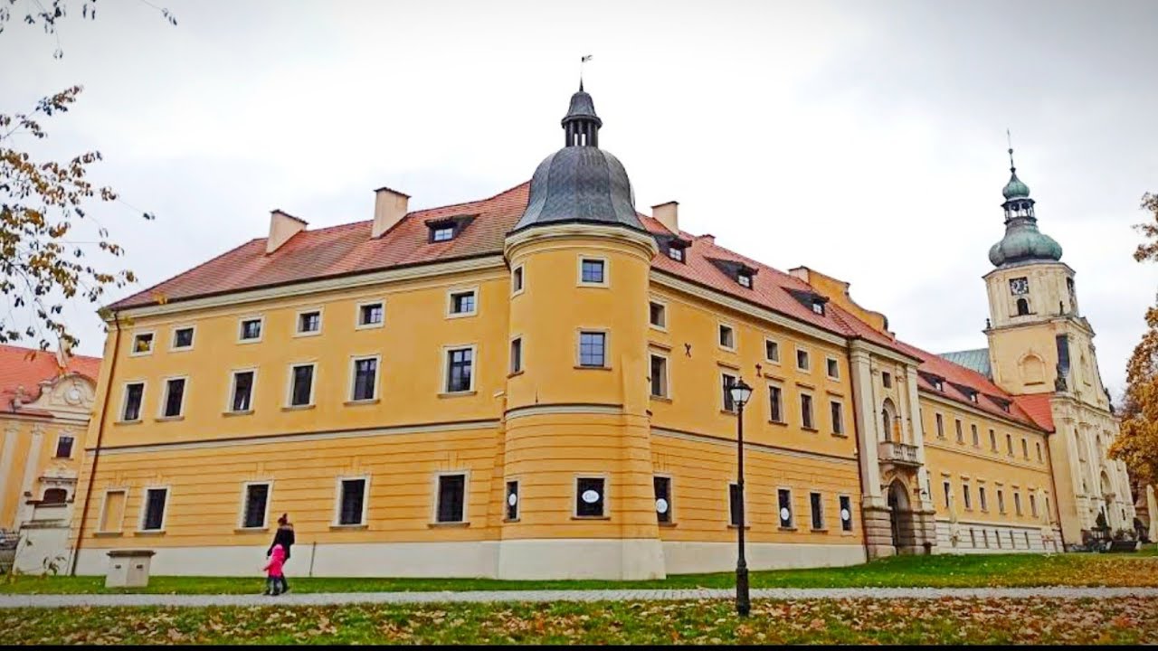 Rudy (raciborskie) - Bazylika Matki Bożej Pokornej - Pocysterski Zesp&oacute;ł Klasztorno-Pałacowy