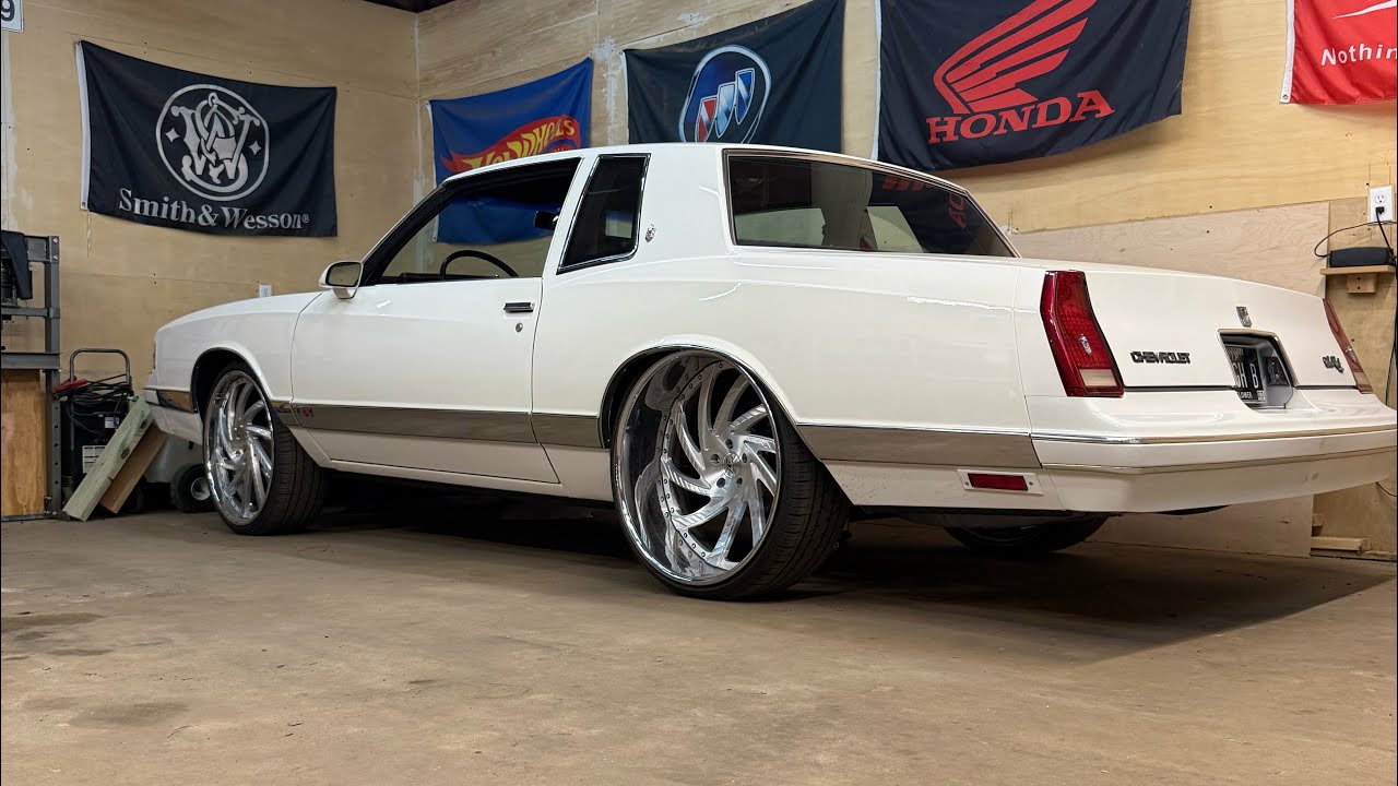 1986 Monte Carlo, кованые диски Amani 24 дюйма. Установка кастомной системы.
