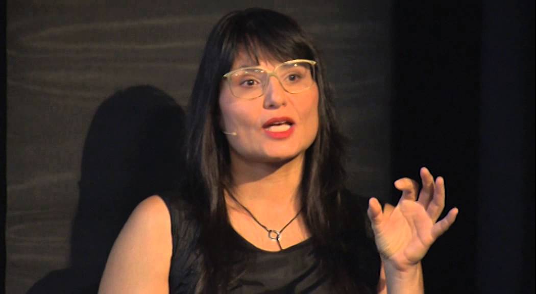 The beauty of 2nd skin | Sabine Seymour | TEDxTransmedia