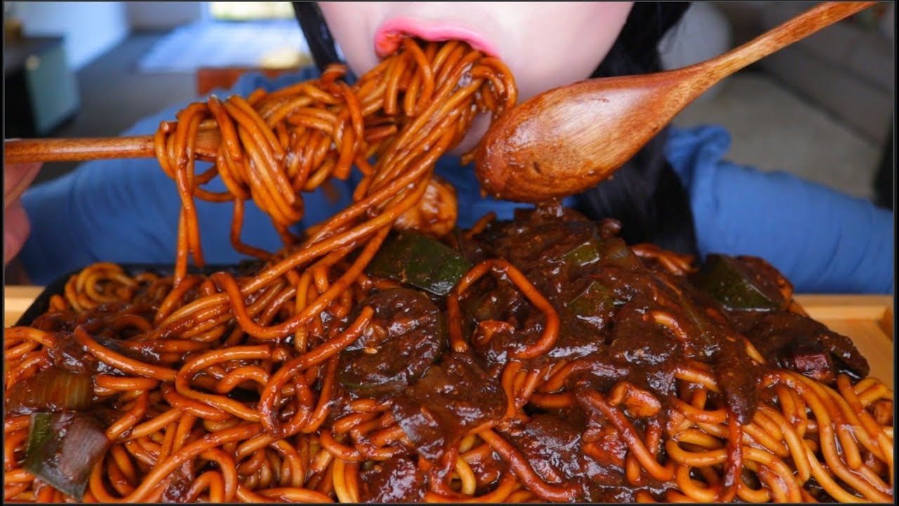 ASMR BLACK BEAN NOODLES | JAJANGMYEON | EATING SOUNDS | NO TALKING