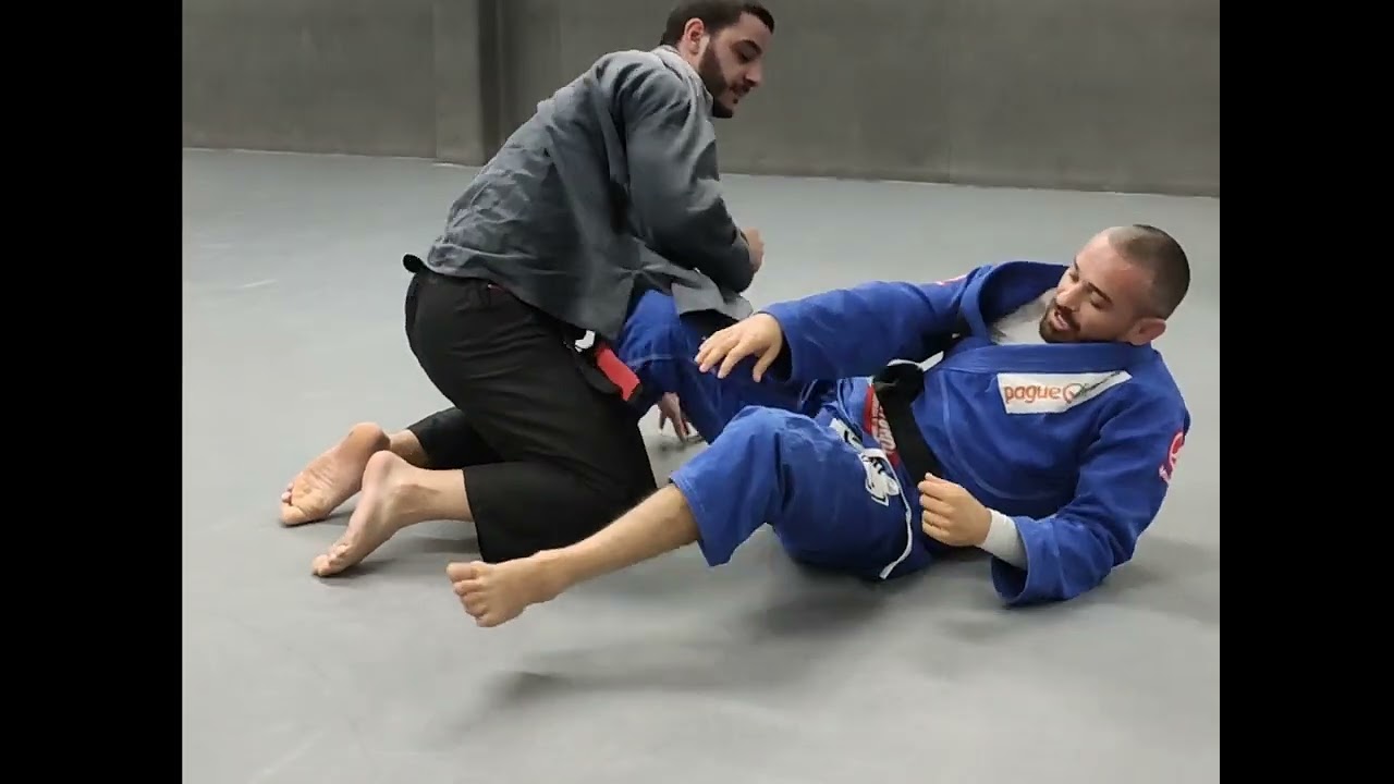 3 pegadas de costas partindo da guarda fechada