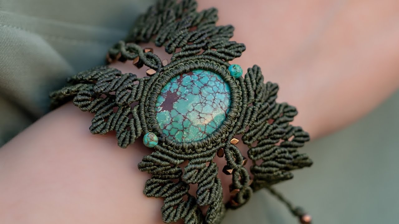 How to Make a Turquoise Macramé Bracelet | Step-by-Step Tutorial