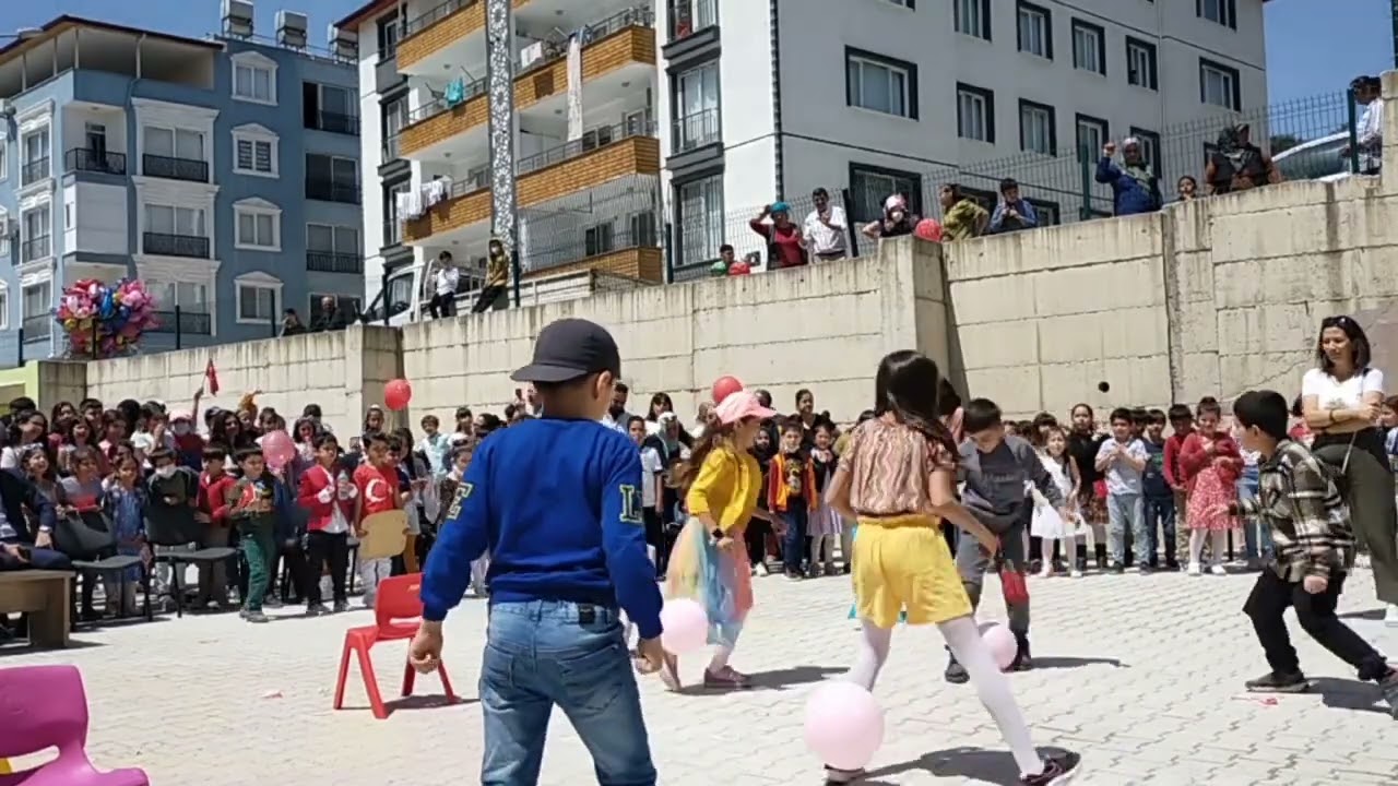 #23nisan | balon patlatma yarışı-2.sınıflar