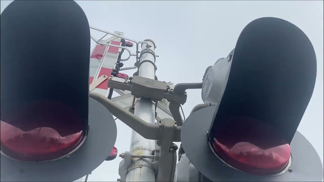 Station Rd Railway Crossing Tour, King City, Ontario