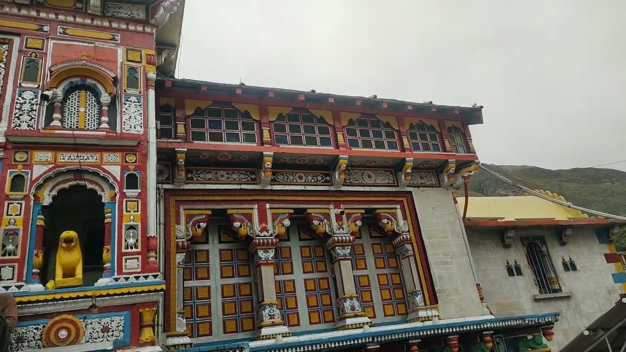 Between Nar & Narayan Parvat… "Bhu Vaikuntha" ✨ 