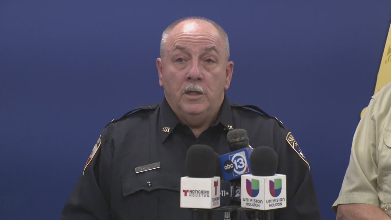 FULL: Liberty County, Texas bar shooting update: 2 dead, 4 injured; suspect at large