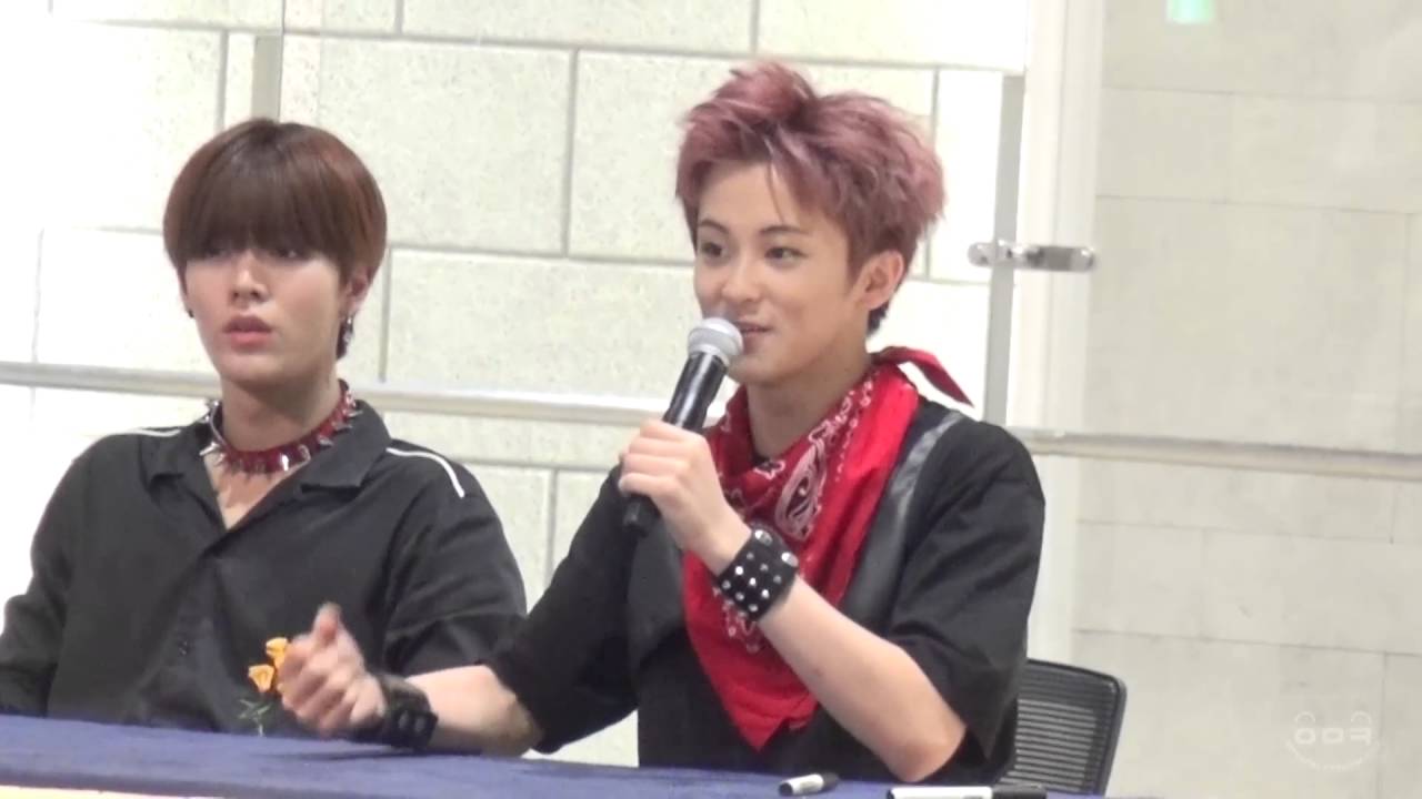 [FANCAM] HAPPY BIRTHDAY TO MARK!!!