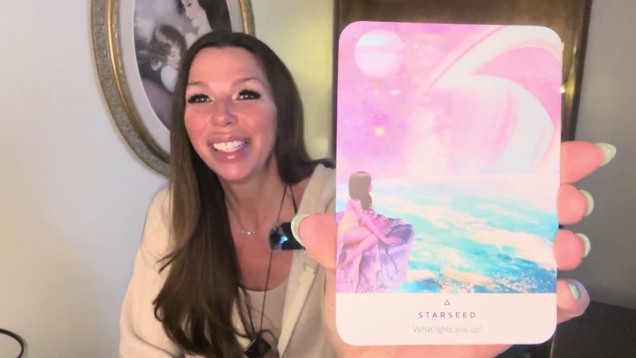 Divine Feminine Love & Energy is all around us removing fear and scarcity from our minds & hearts 💕 