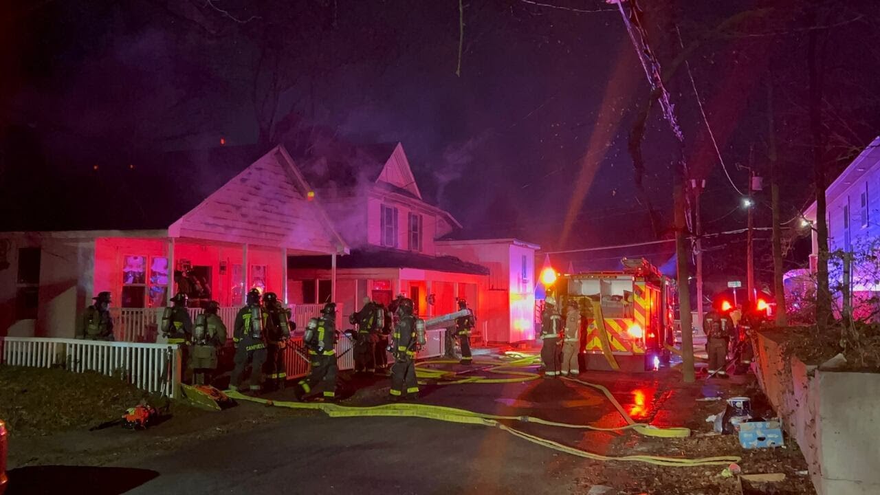Crews put out house fire in northwest Atlanta