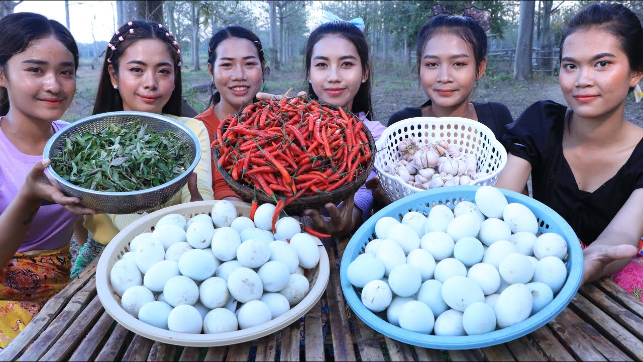 Wow amazing cooking egg duck boiled with chili sauce recipe
