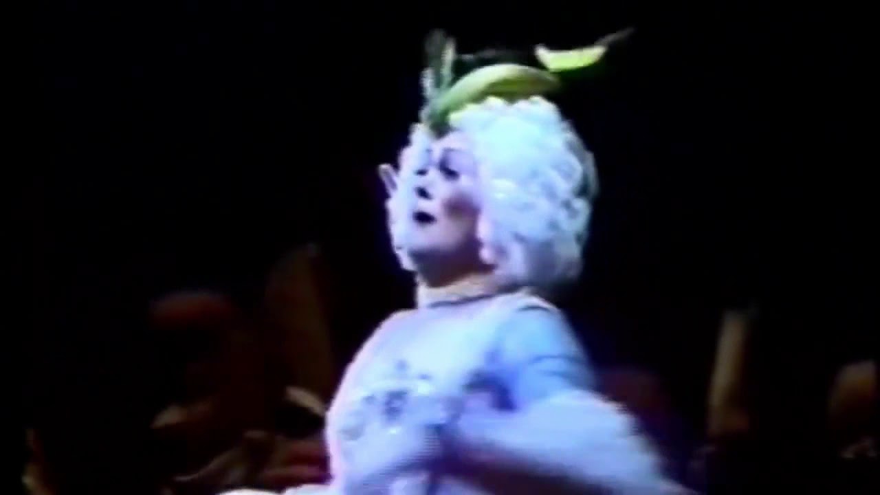 In Memoriam - Joan Sutherland as Olympia, Les Contes d'Hoffman