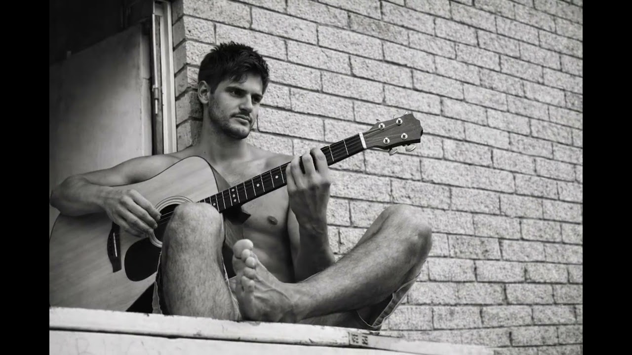 IKE - Beautiful Lie (Acoustic)