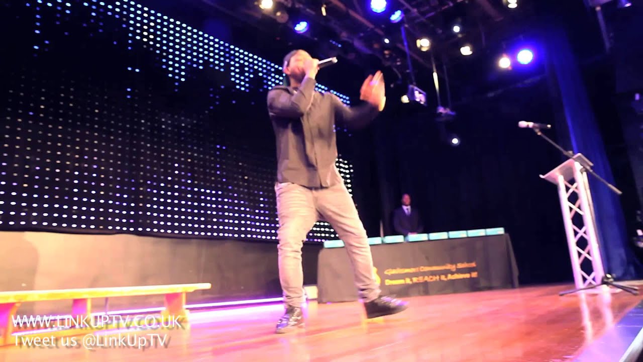 Davido performs Skelewu at Gladesmore Community School [@iam_Davido] | Link Up TV