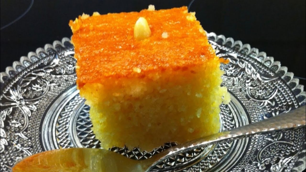 Fluffy Syrup Ravani With Oranges/ Αφρατο Σιροπιαστο Ραβανι Με Πορτοκαλι.