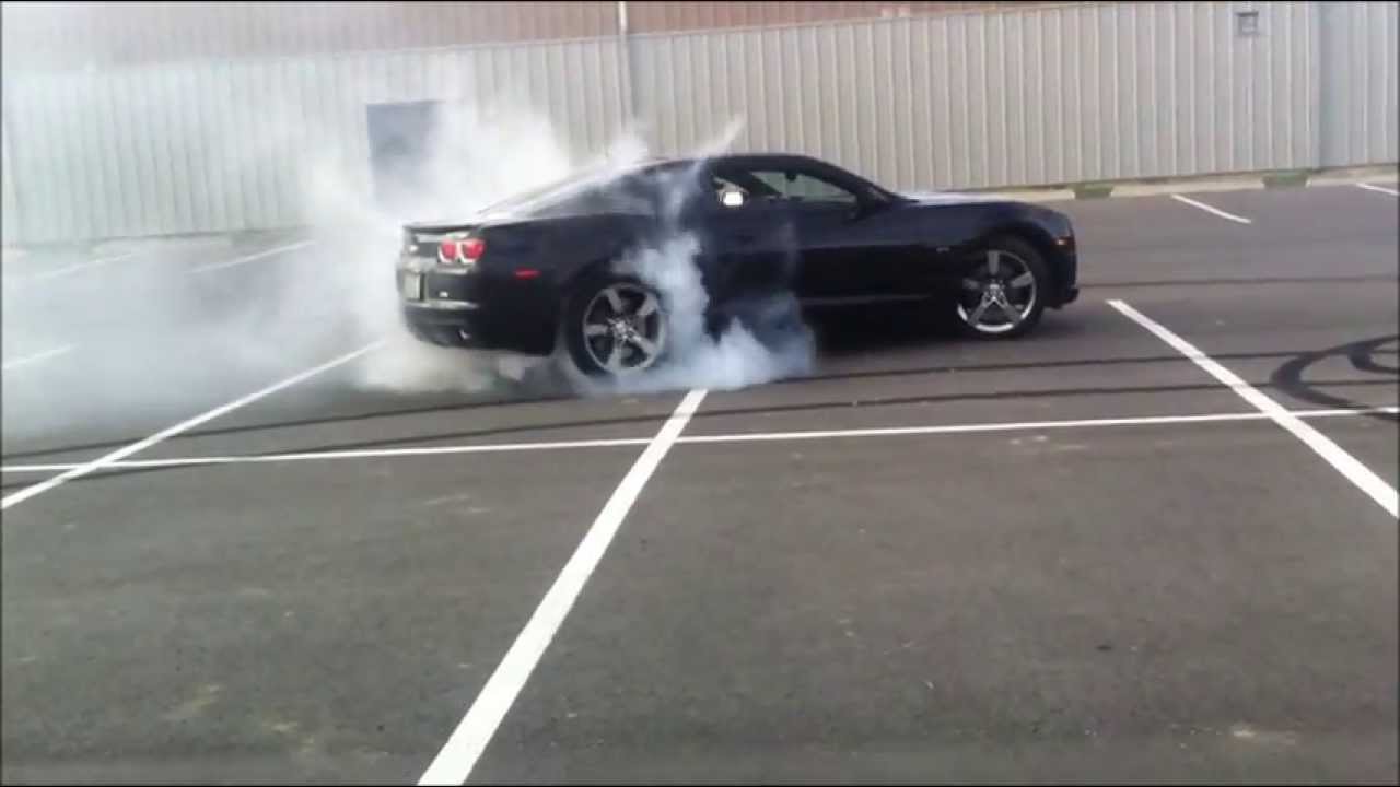 2010 camaro ss burnout smoke show!!!