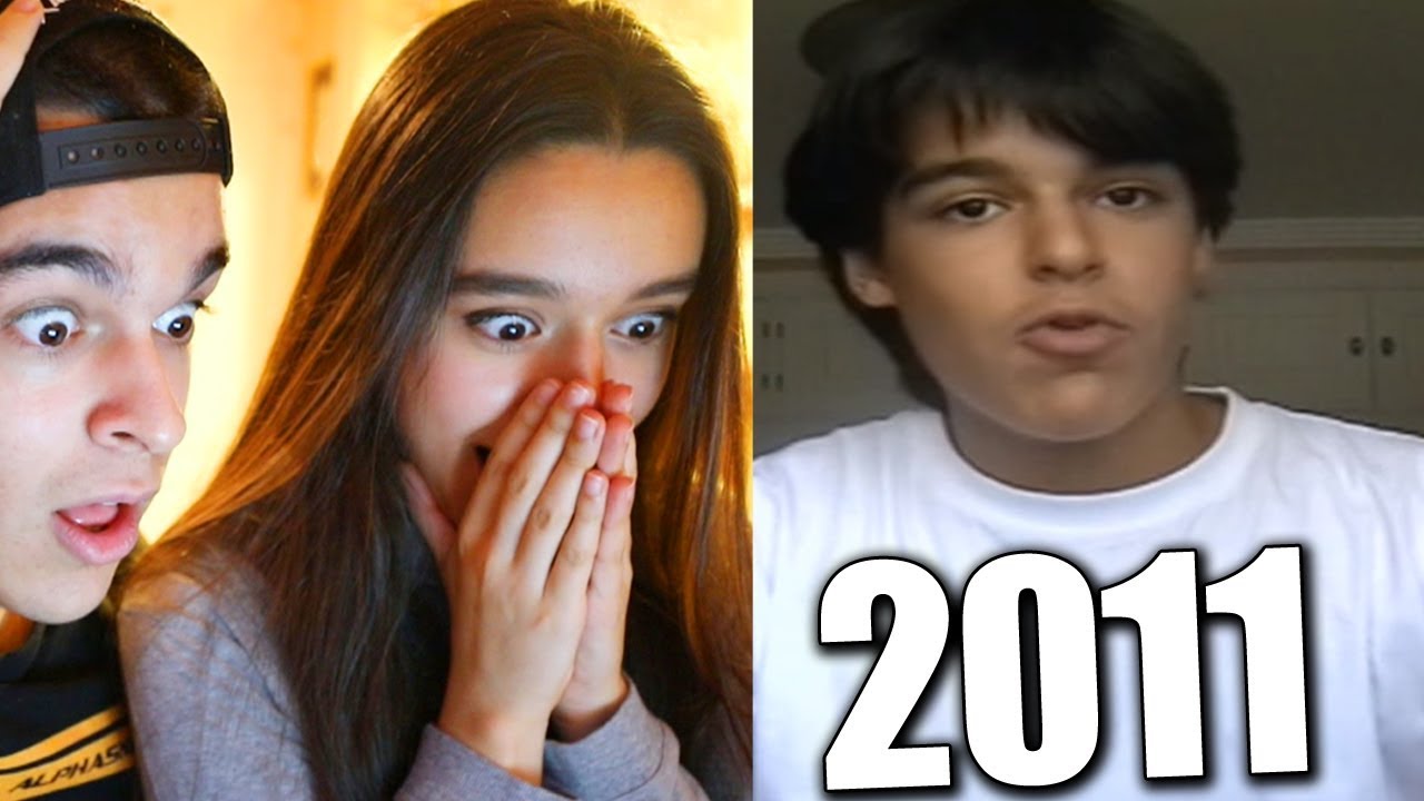 MI HERMANA REACCIONA a MIS PRIMEROS VÍDEOS! - AlphaSniper97