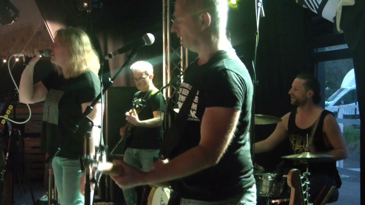Kids aren't allright - HARAKIWI Live au Local 2025