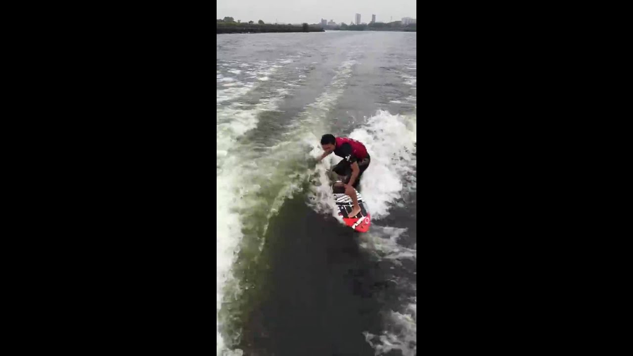 Garden MWB wake &surf in荒川ウエイクサーフィン 清水さん。