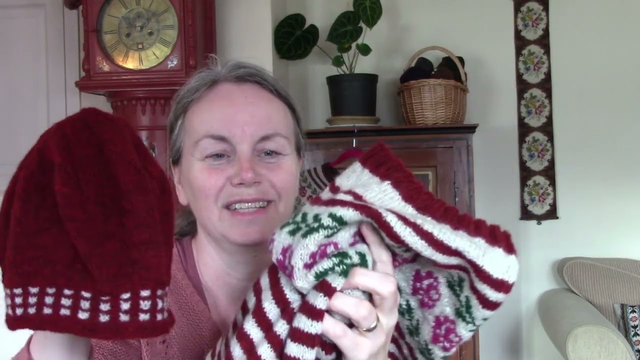 Countryside knitting Ep 241 September