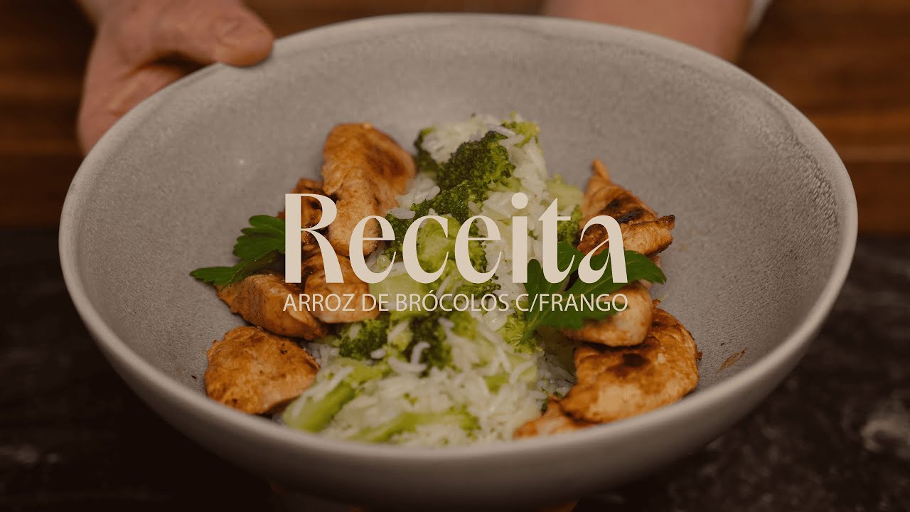 Arroz de brócolos c/ tirinhas de frango da Chef Fernanda