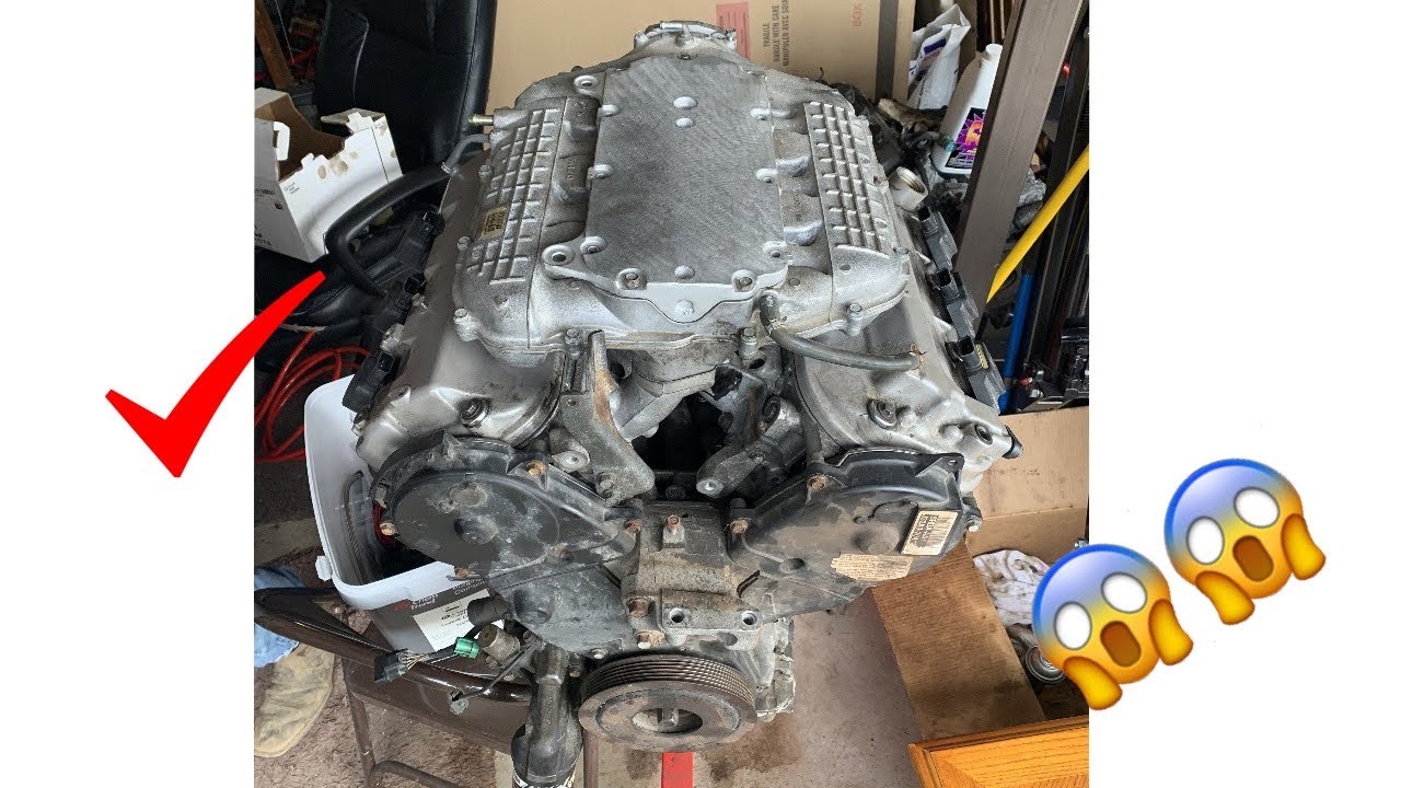 Assembling my 500+ whp Honda/ Acura j series engine, its ready to drop into the car!