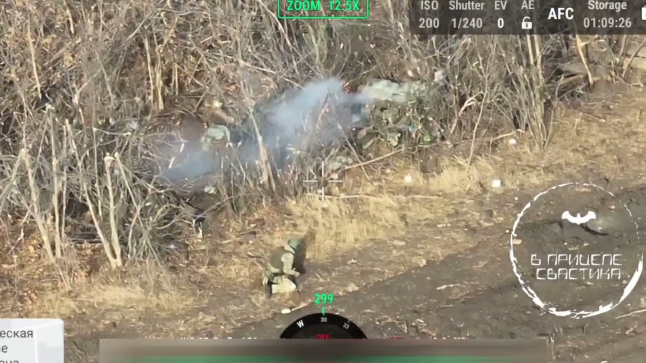 🇷🇺Бойцы 33 полка 20 дивизии во время зачистки 🔥 опорника берут в плен двух солдат ВСУ.