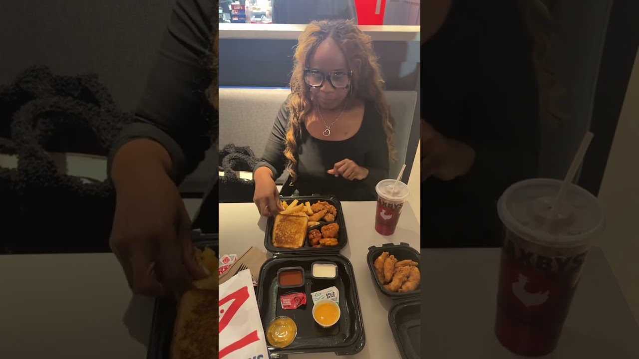 Zaxby’s vs Raising Cane’s! #foodie #food #chicken #viralvideo #fyp 