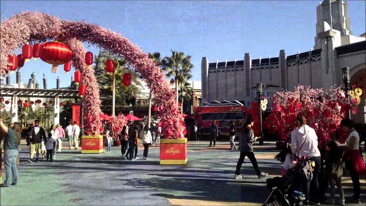 Taking LA Metro train to Universal Studios Hollywood