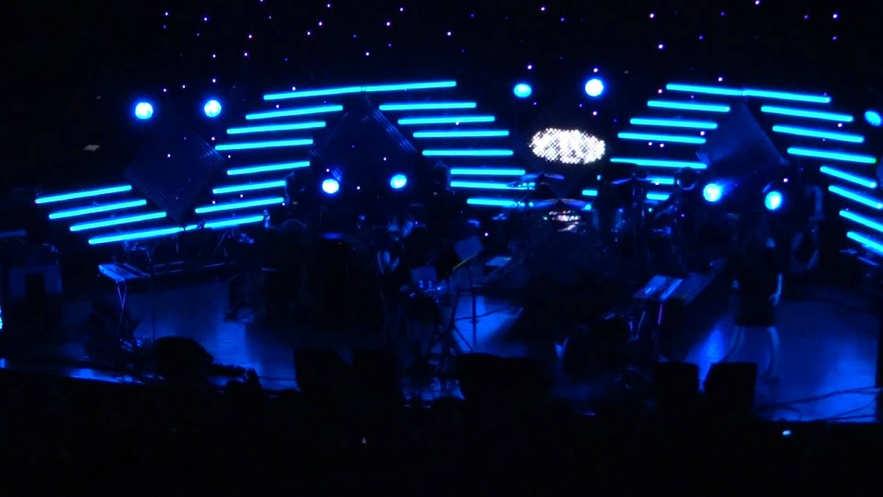 M83 playing 'Sitting' live